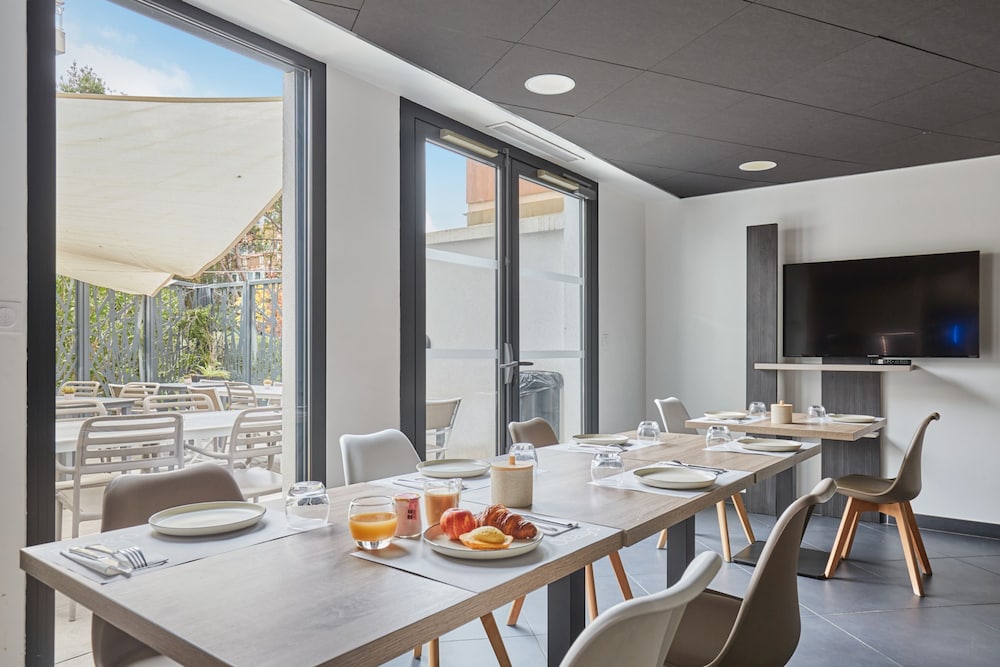 Appart hotel Odalys City Marseille Centre Parc Chanot Velodrome 41/50