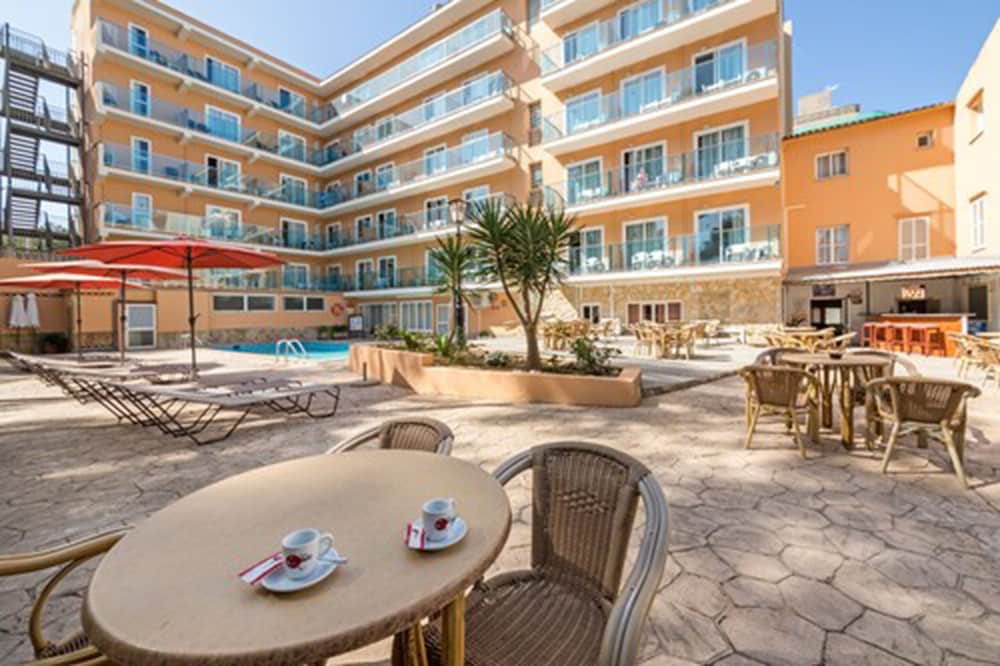 Hotel Costa Mediterraneo 24/38