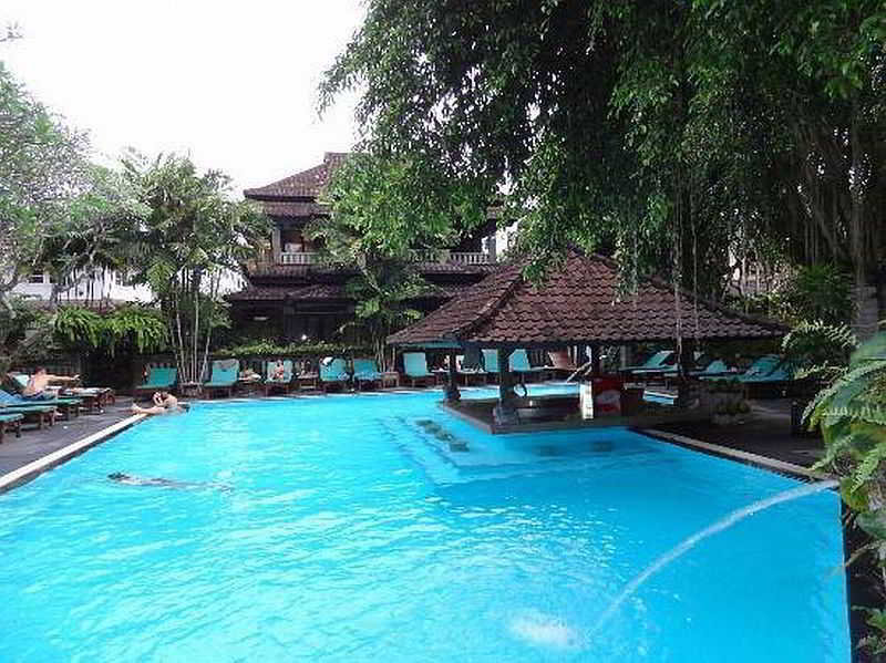 Hotel Puri Bambu 34/39