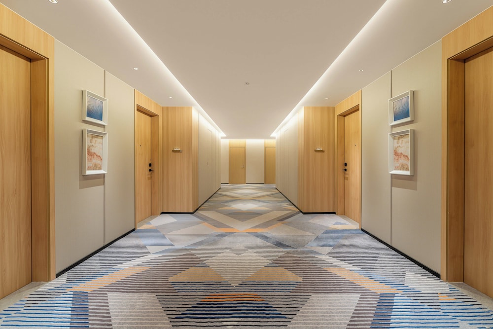 YiWu Zhonglian Kaixin Hotel 70/75