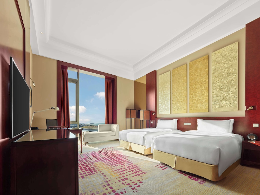 EXECUTIVE, TWIN BEDS