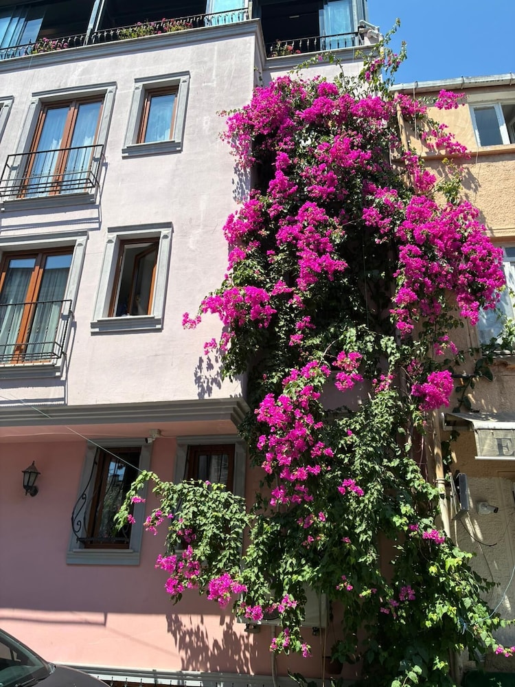 Agora Guesthouse & Hostel 9/70