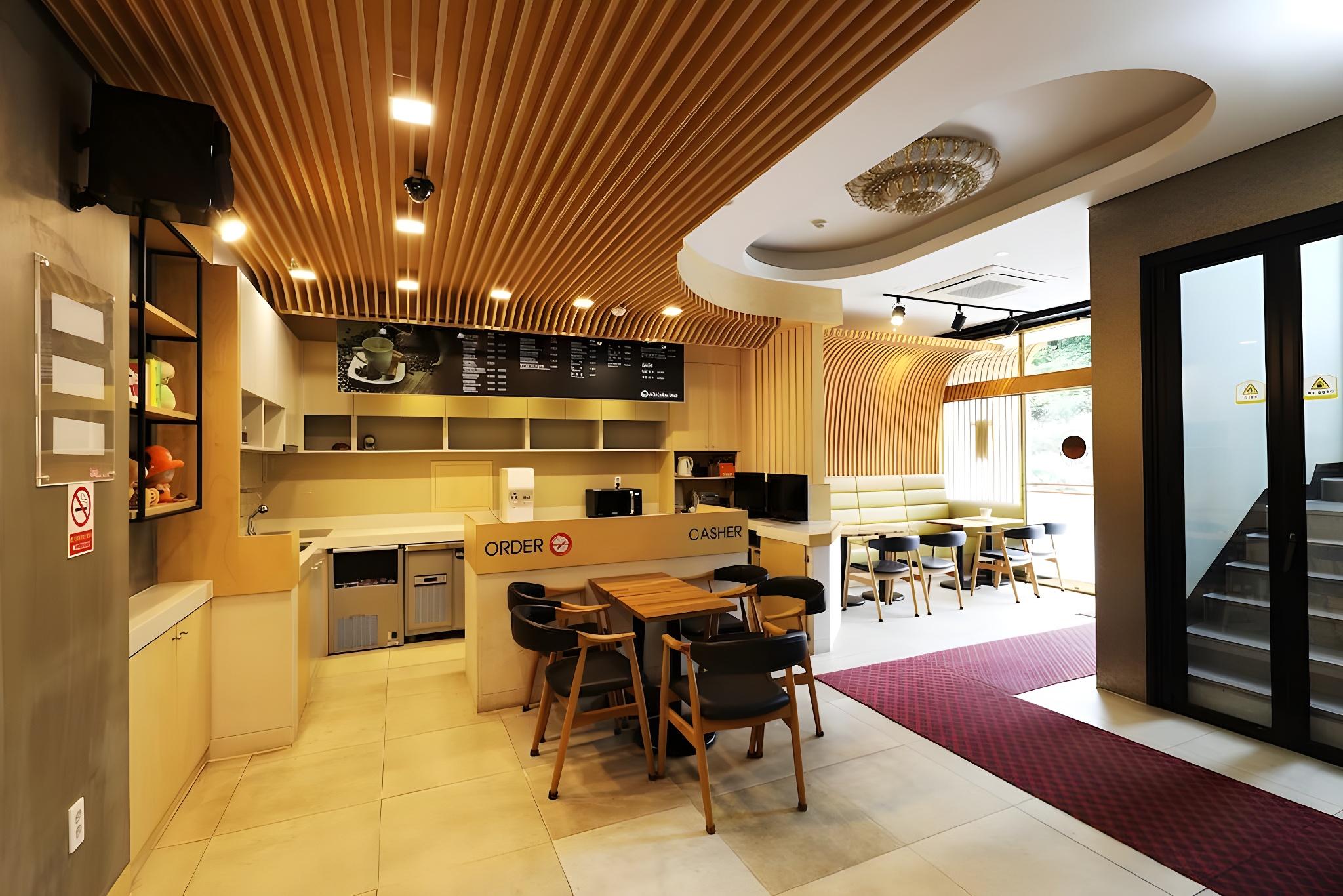 Jeongseon Ace Family Hotel 20/26