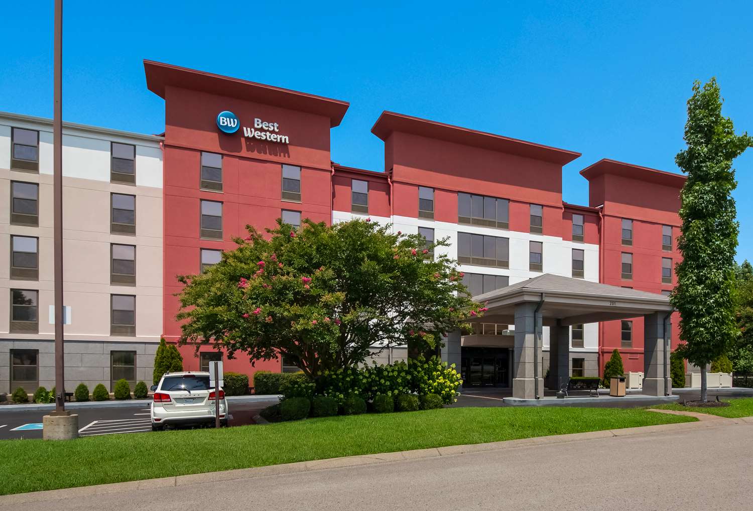 Best Western Suites Near Opryland 8/49