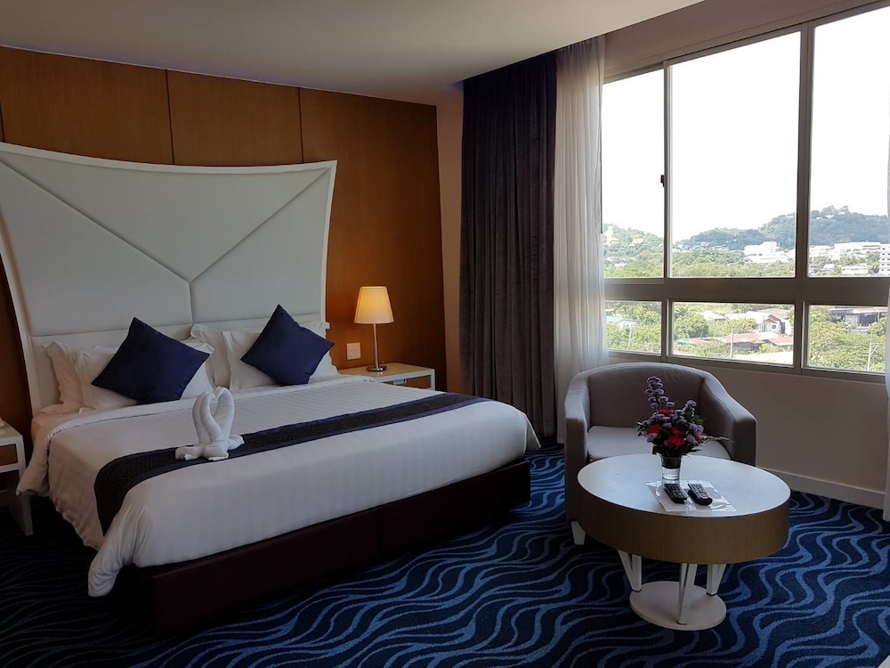 The Paradiso JK Design Hotel 20/67