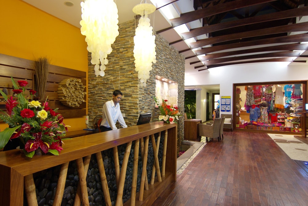 Lobby at Laguna Beach Hotel & Spa, GRAND RIVER SOUTH EAST