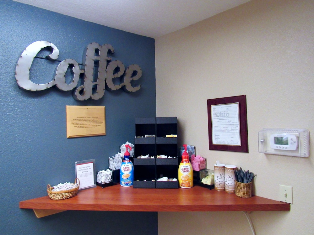 Sonesta Simply Suites Columbus Airport Gahanna 21/32