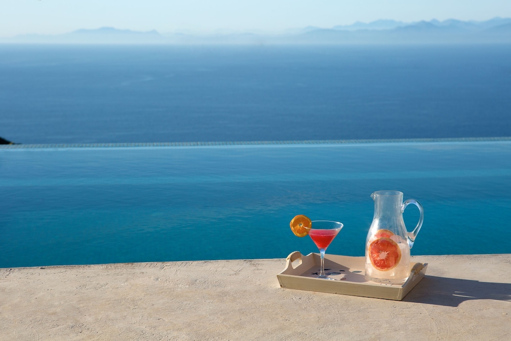 Ionian Horizon Villas 48/56
