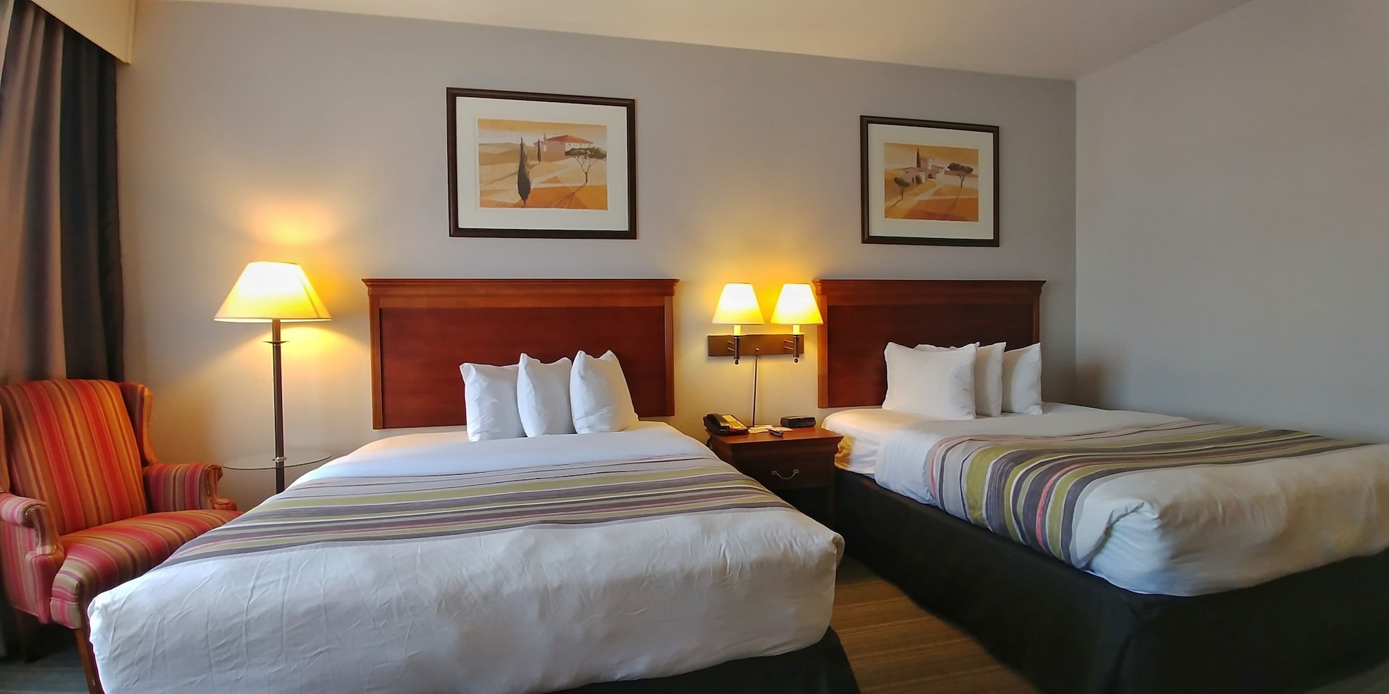 غرفة بسريرين كوين لذوي الإعاقة، Country Inn & Suites by Radisson, Chambersburg, PA 2/10