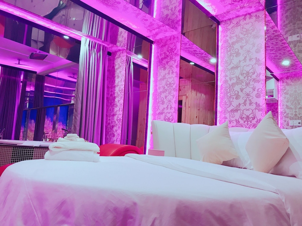 Cupid Hotel 59/72