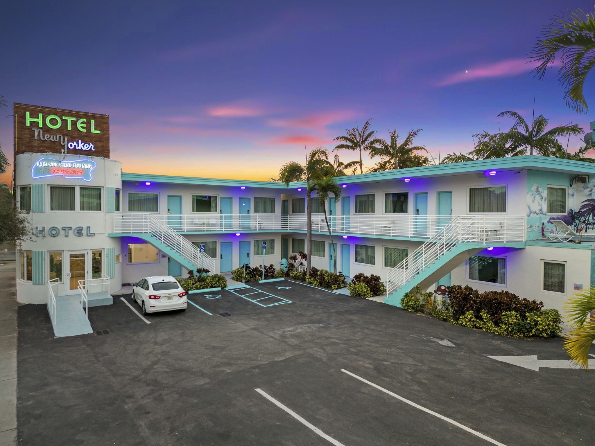 New Yorker Boutique Hotel 11/13