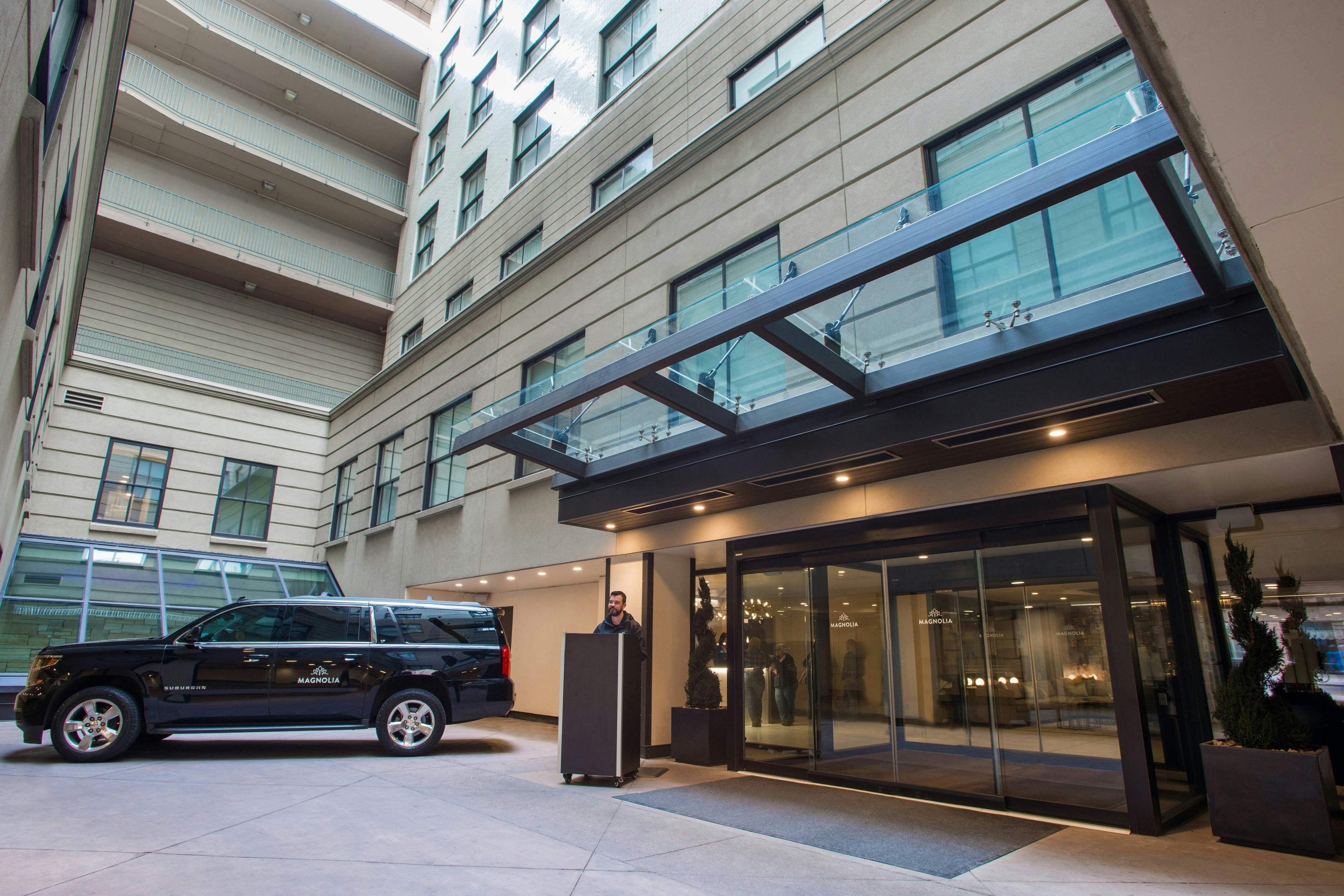 Magnolia Hotel Denver, a Tribute Portfolio Hotel 33/34