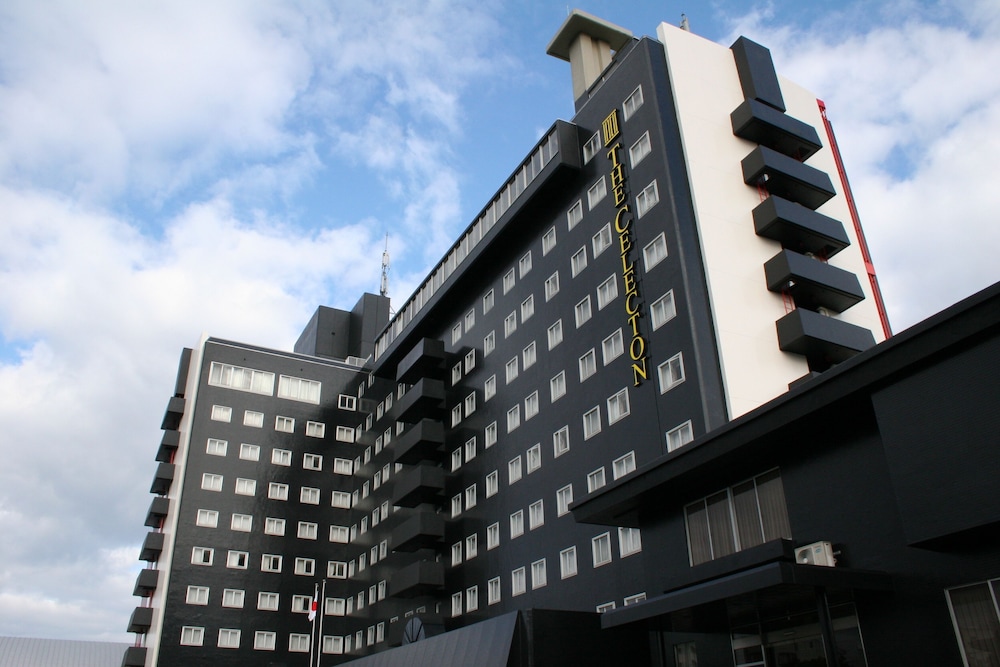 The Celecton Takamatsu (ex Okura Hotel Takamatsu) 3/38