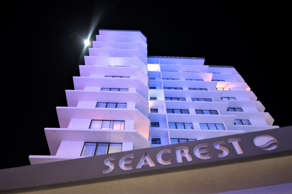 Seacrest Beachfront Holiday Apartments 6/69
