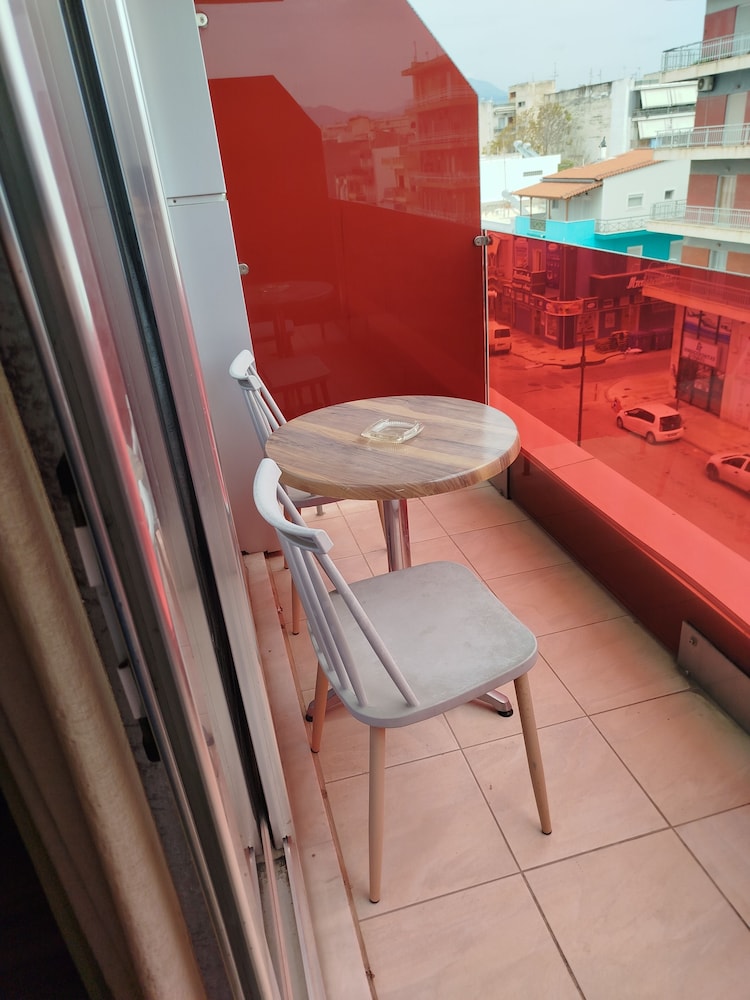Ephira Hotel 35/56