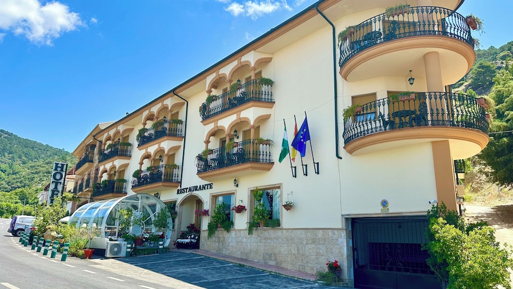 El Curro Hotel Rural 3/50