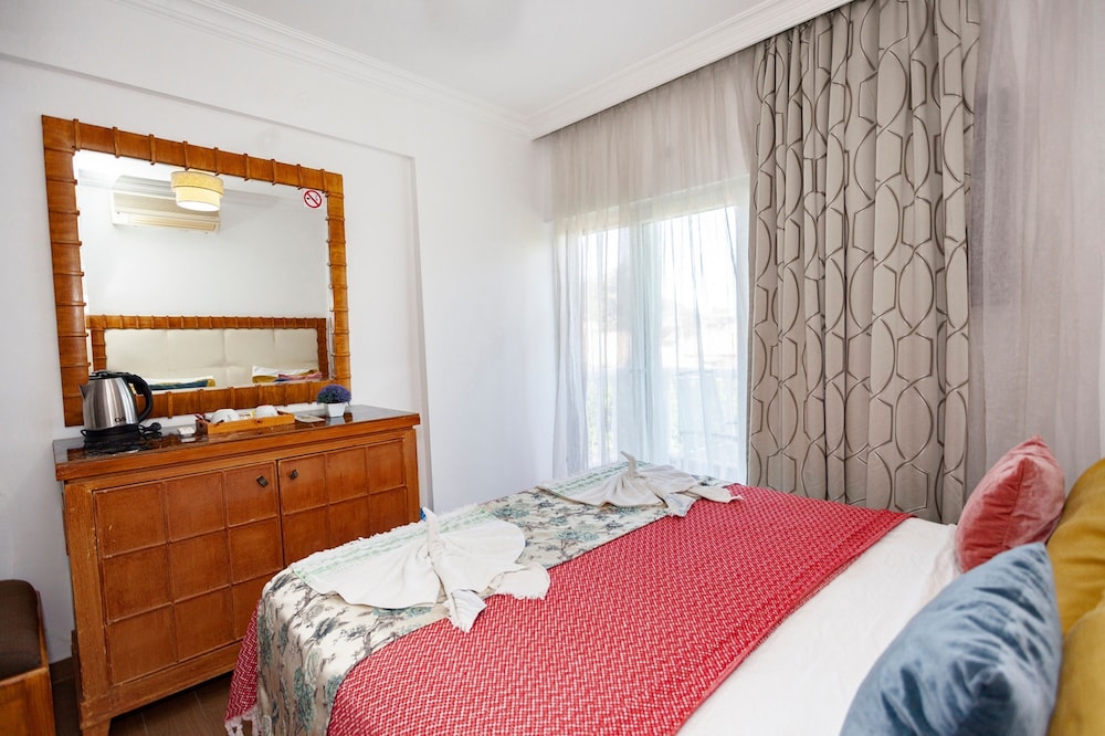 London Hotel 7/40