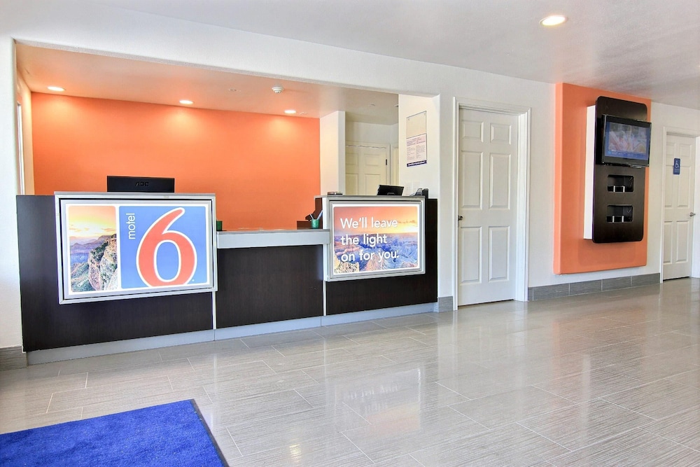 Motel6 Rockport, TX 8/58