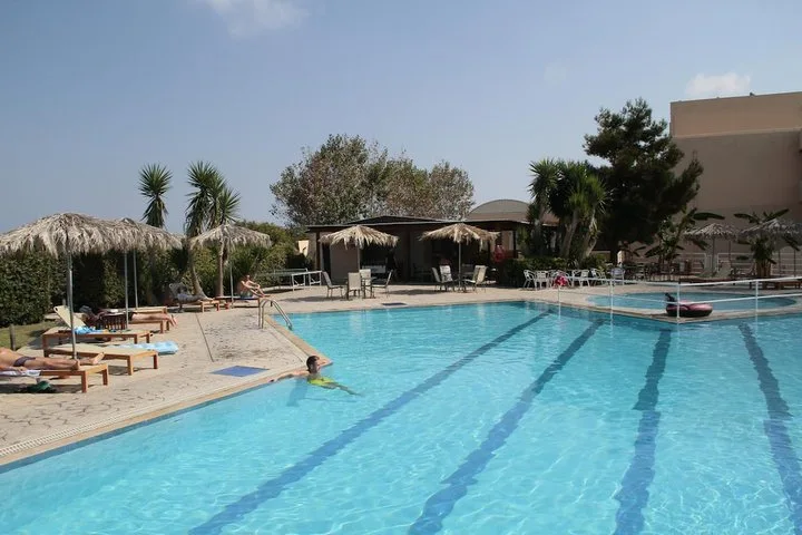 ROSELANDS HOTEL BUNGALOWS 11/43