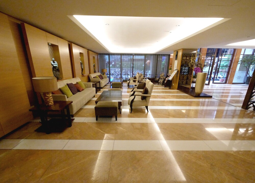 CH Service Apartment 33/48