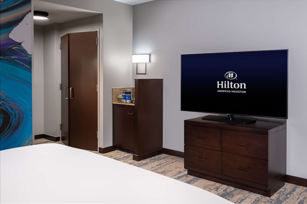 Hilton Americas Houston 13/85