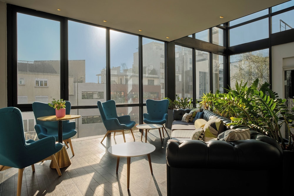Atrium Suresnes Hotel 38/61