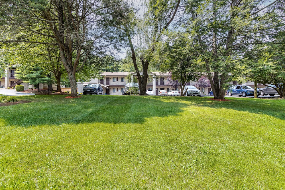 Affordable Corporate Suites - Roanoke 43/50
