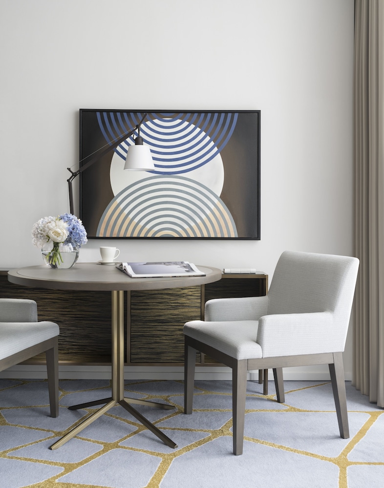Four Seasons Hotel Bengaluru At Embassy One 66/75