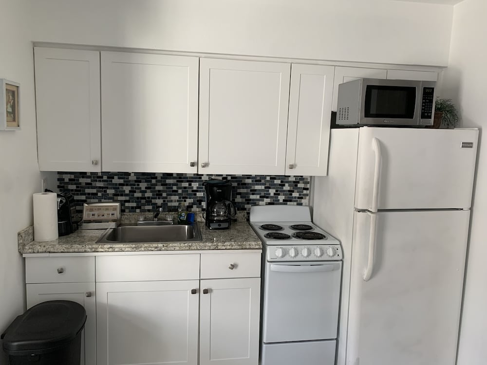 Tiana Beach Inn 35/48