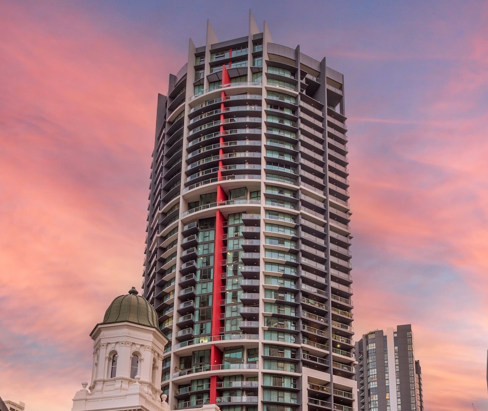 Oaks Brisbane Felix Suites 1/42