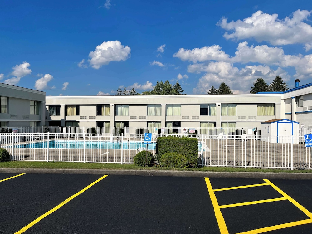 Motel6 Clarion, PA 32/50
