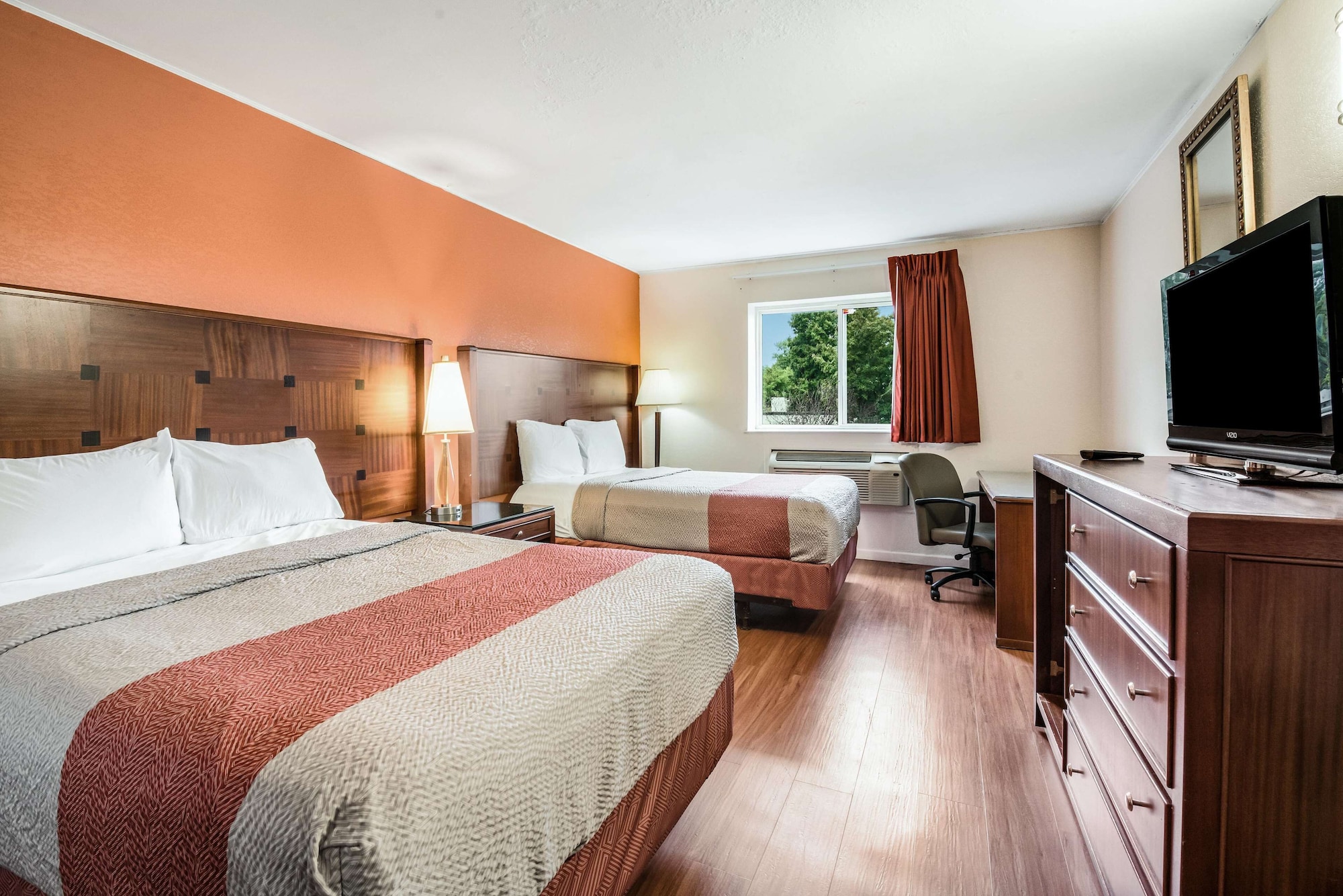 غرفة قياسية بسريرين مزدوجين، Motel6 Tinton Falls, NJ - Neptune 2/5