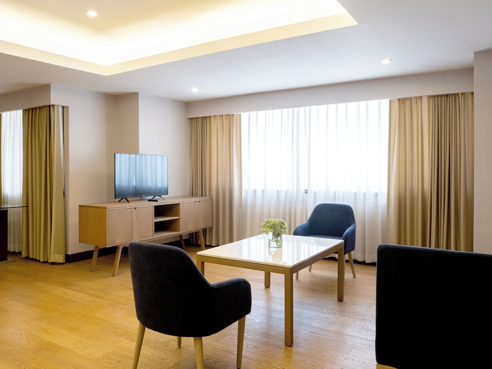 Rembrandt Residences Bangkok (Sukhumvit Soi 20) 73/83