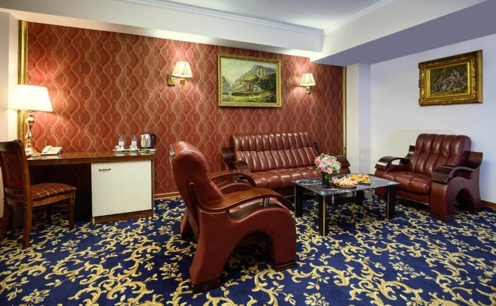 Royal Plaza by Stellar Hotels, Yerevan 40/50