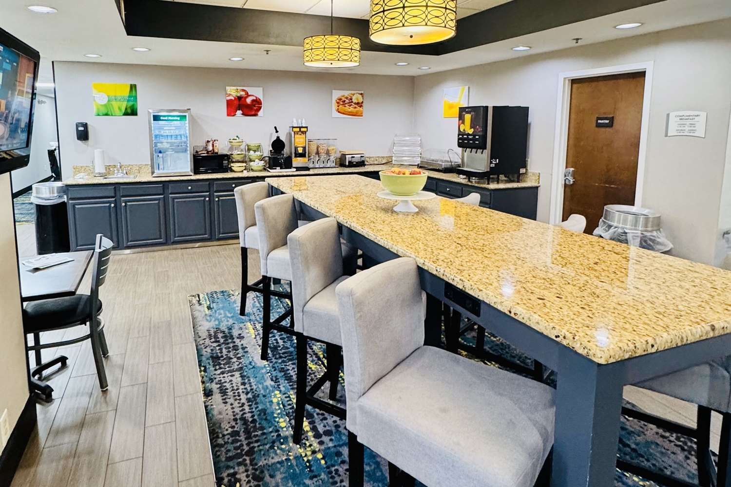 restaurant cafeteria