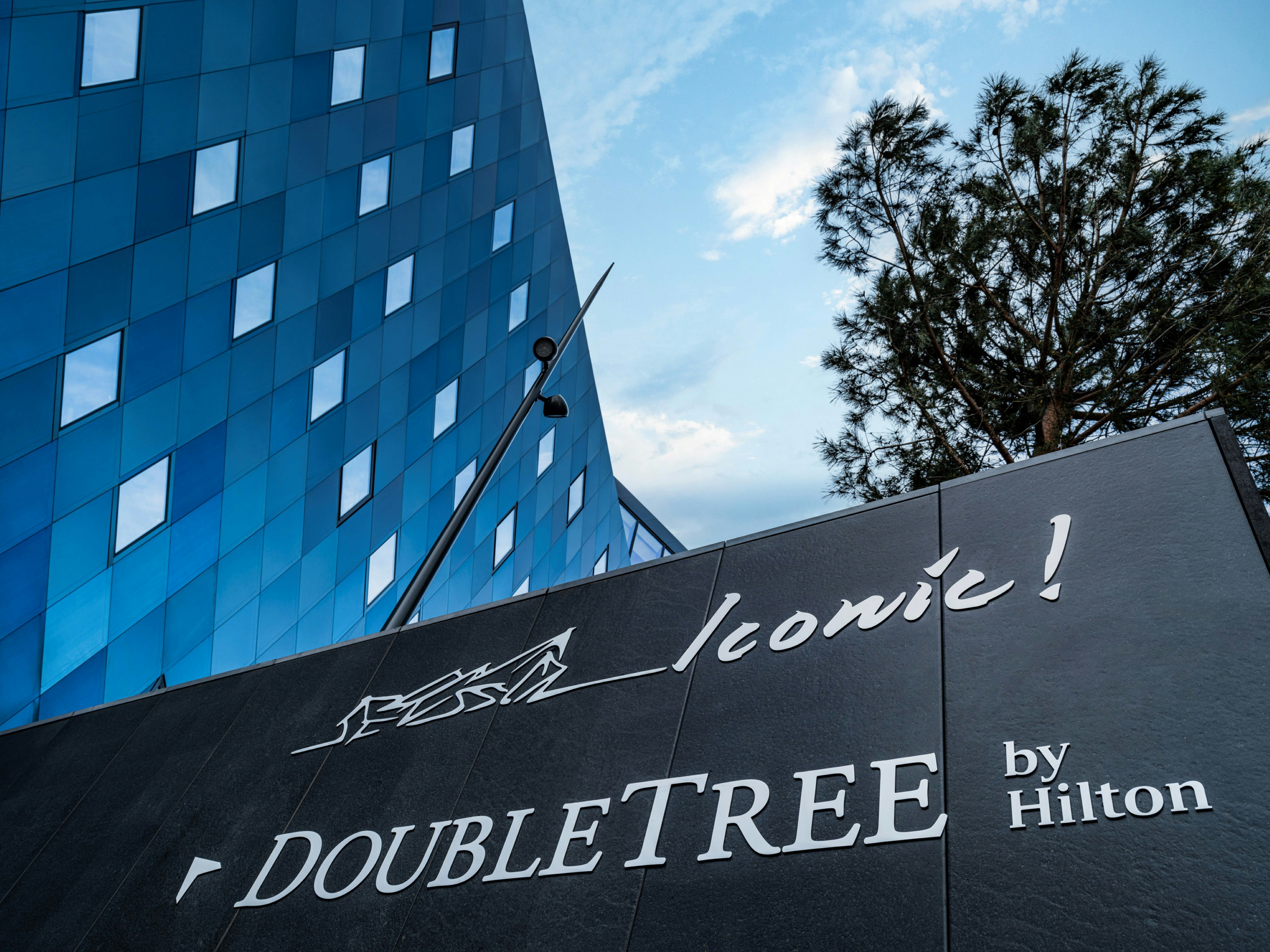 DoubleTree by Hilton Nice Centre Iconic 8/68