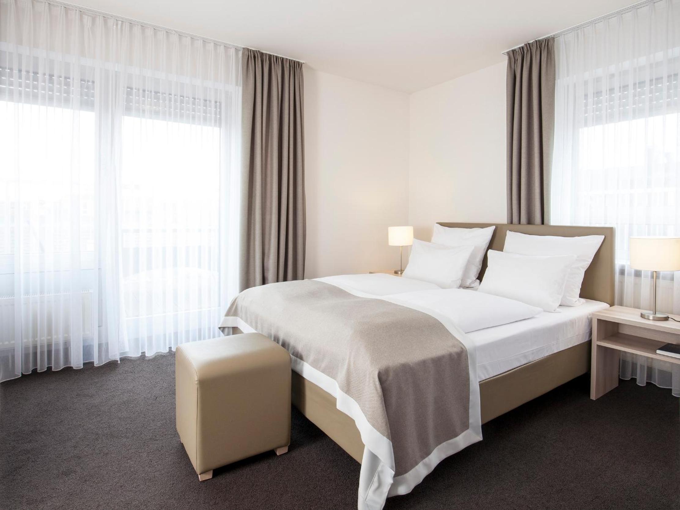 Top Hotel Senator 11/50