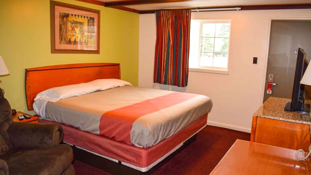 Relax Inn Bloomsburg 7/33