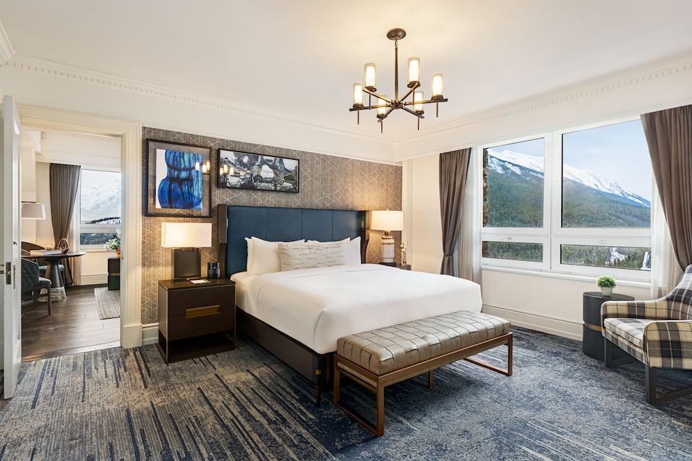 1 BEDROOM, SUITE, KING BED