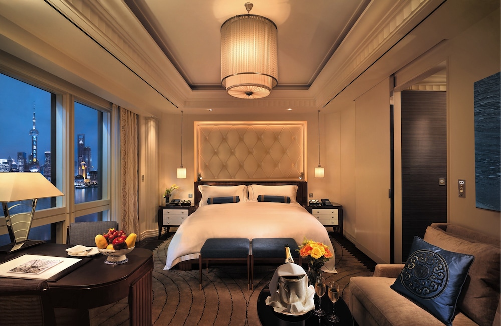 The Peninsula Shanghai 15/48