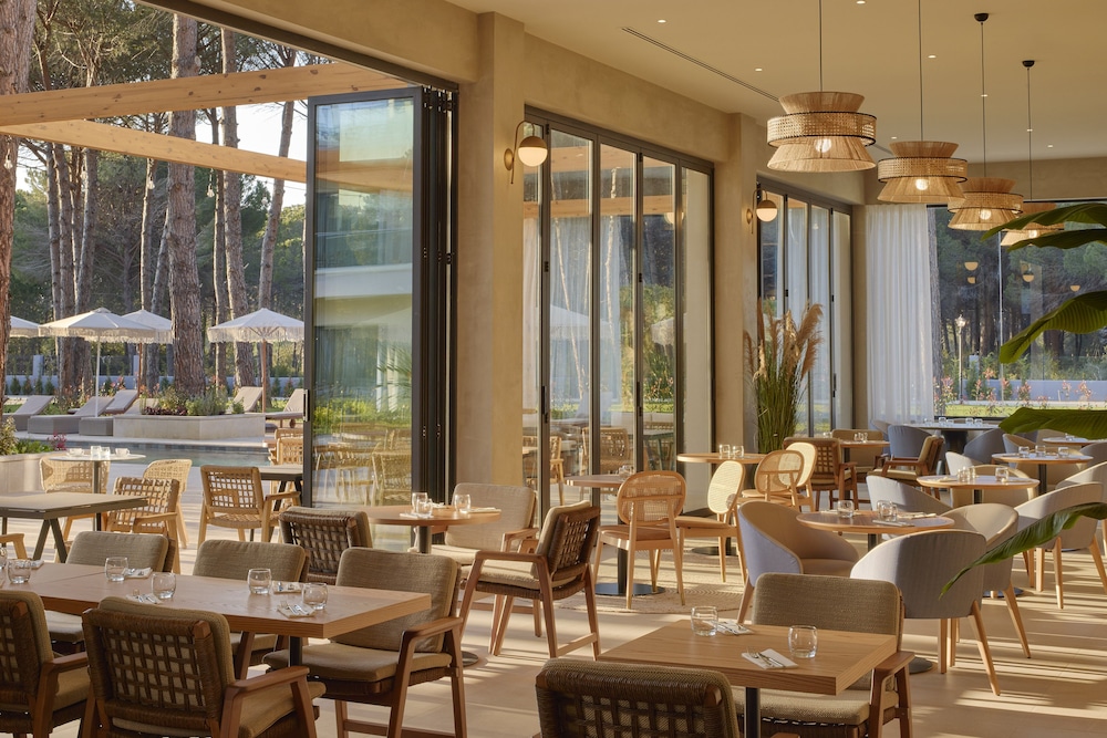 MELIA DURRES ALBANIA 36/50
