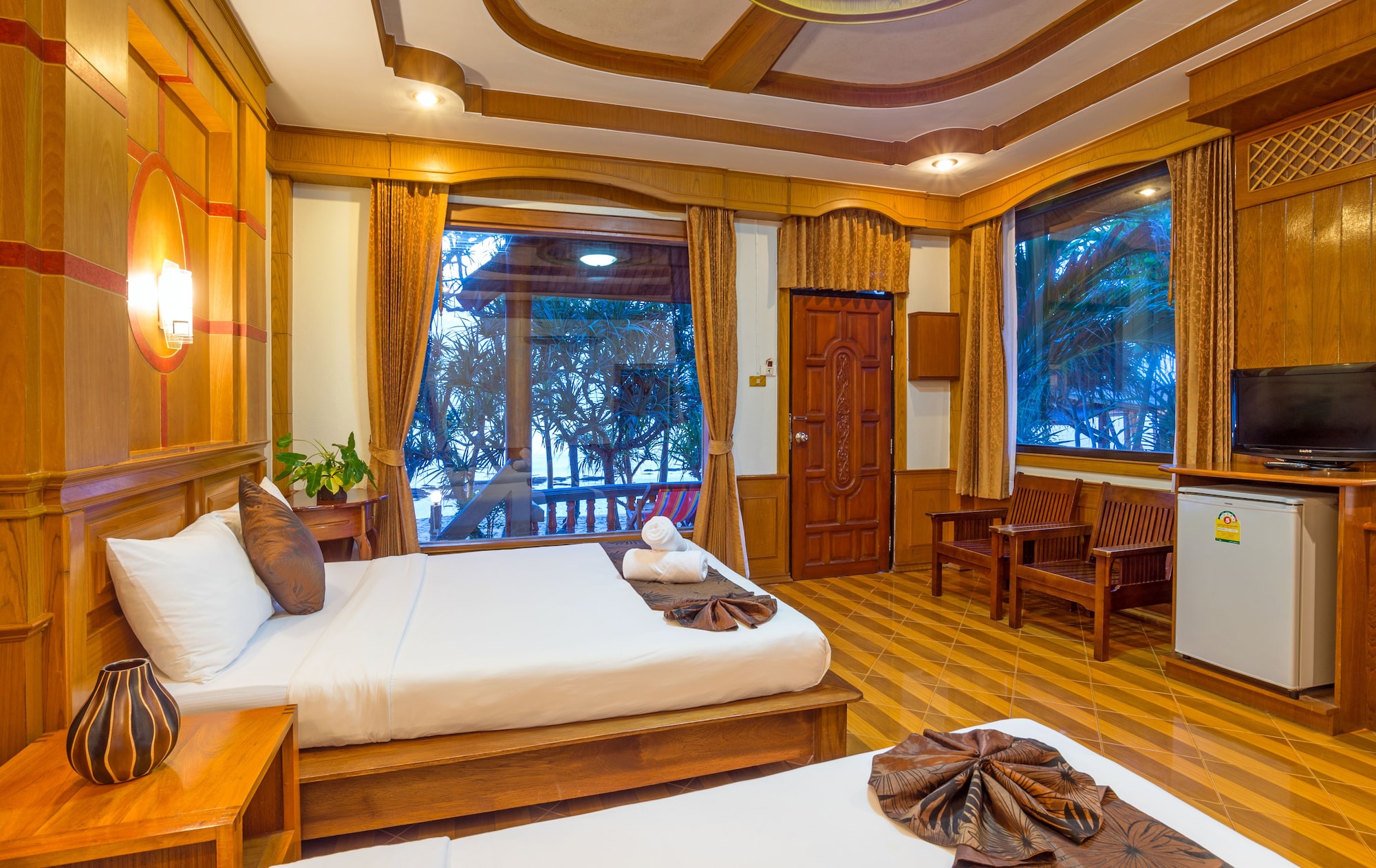 Beach, Bungalow, Double Bed, Sea Front