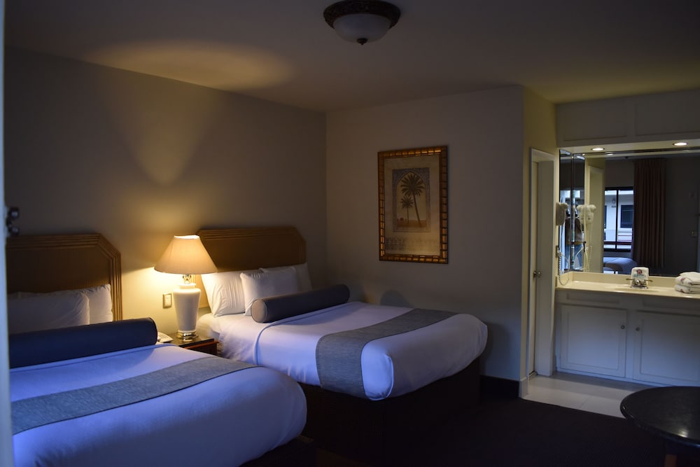Hotel Frontiere 9/38