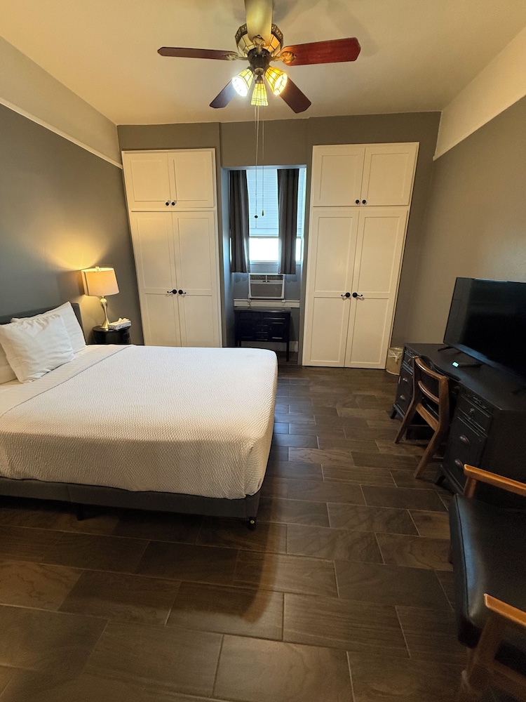 Gadsden Hotel 12/51