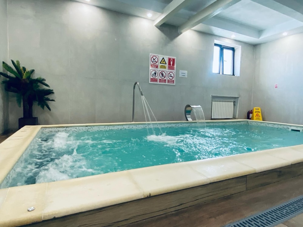 HOTEL BULEVARD PREDEAL 53/56