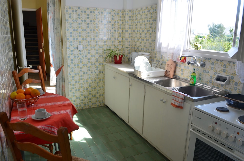 AKTI ANASTASIA 25/39