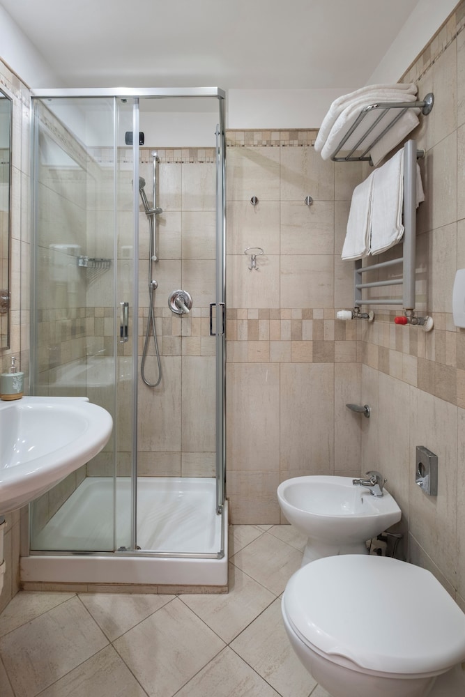 Hotel Moscatello 49/56