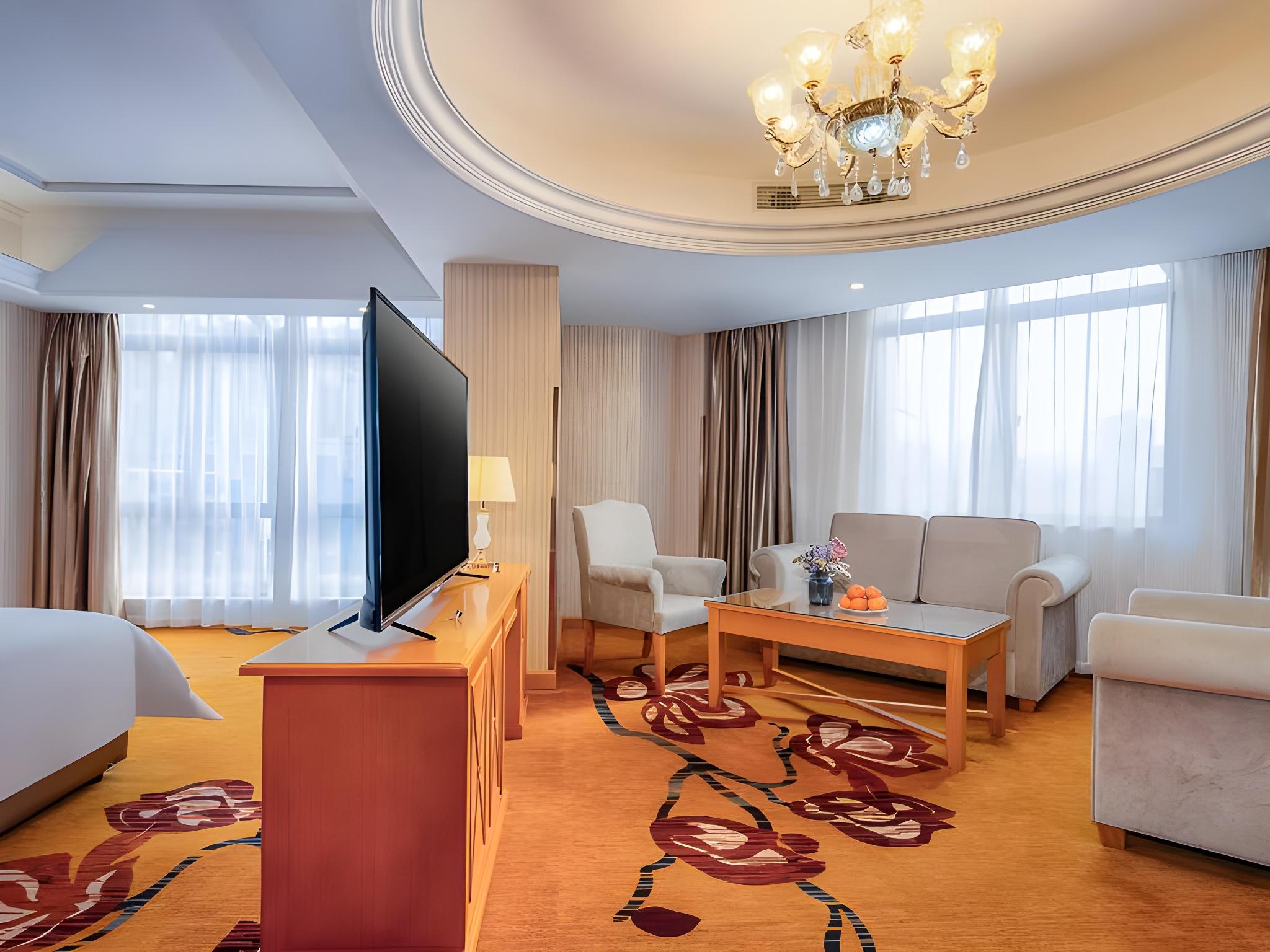 Vienna Hotel (Shanghai Sijing Metro Station) 28/45