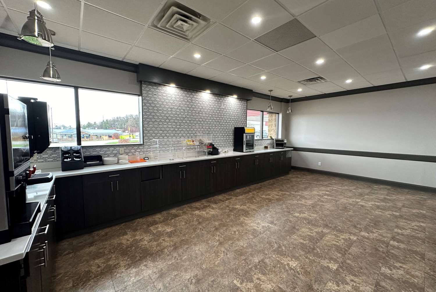 Ramada by Wyndham Waupaca 2/22