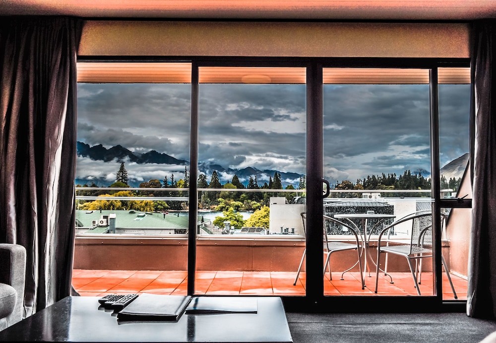 The Lofts Apartments 34/73